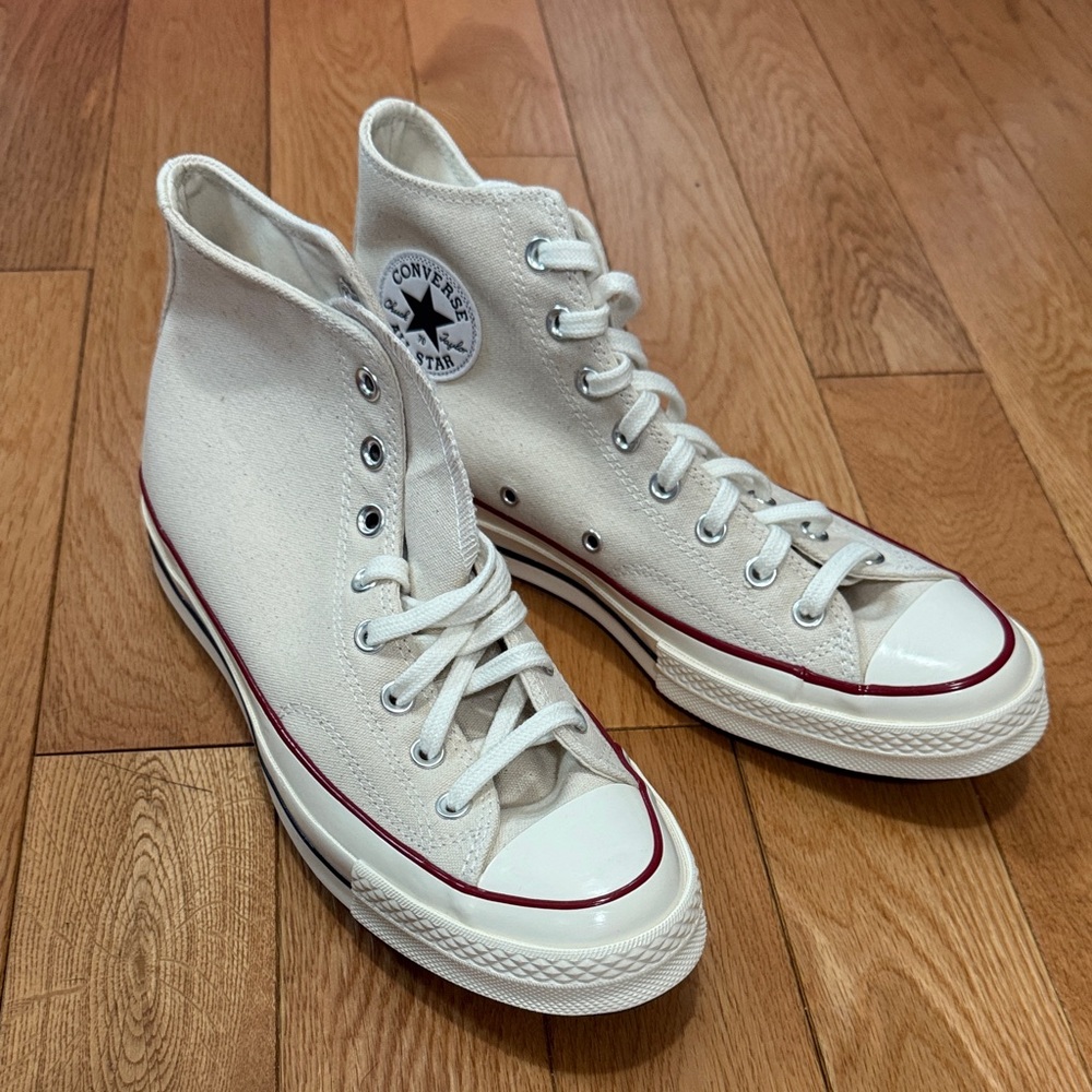 BNWB Converse Classic Off-White High-Tops with Red Trim